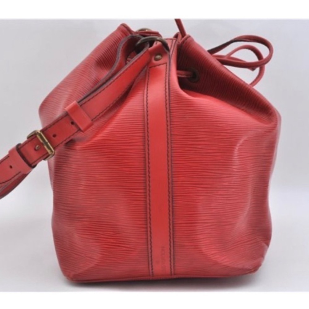 LOUIS Vuitton Petit Noe Red Epi Purse Drawstring Bucket Bag Rare LV Auth Vintage - Picture 4 of 11